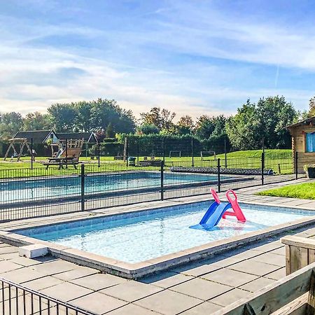 3 Bedroom Stunning Stacaravan In Tzummarum 外观 照片