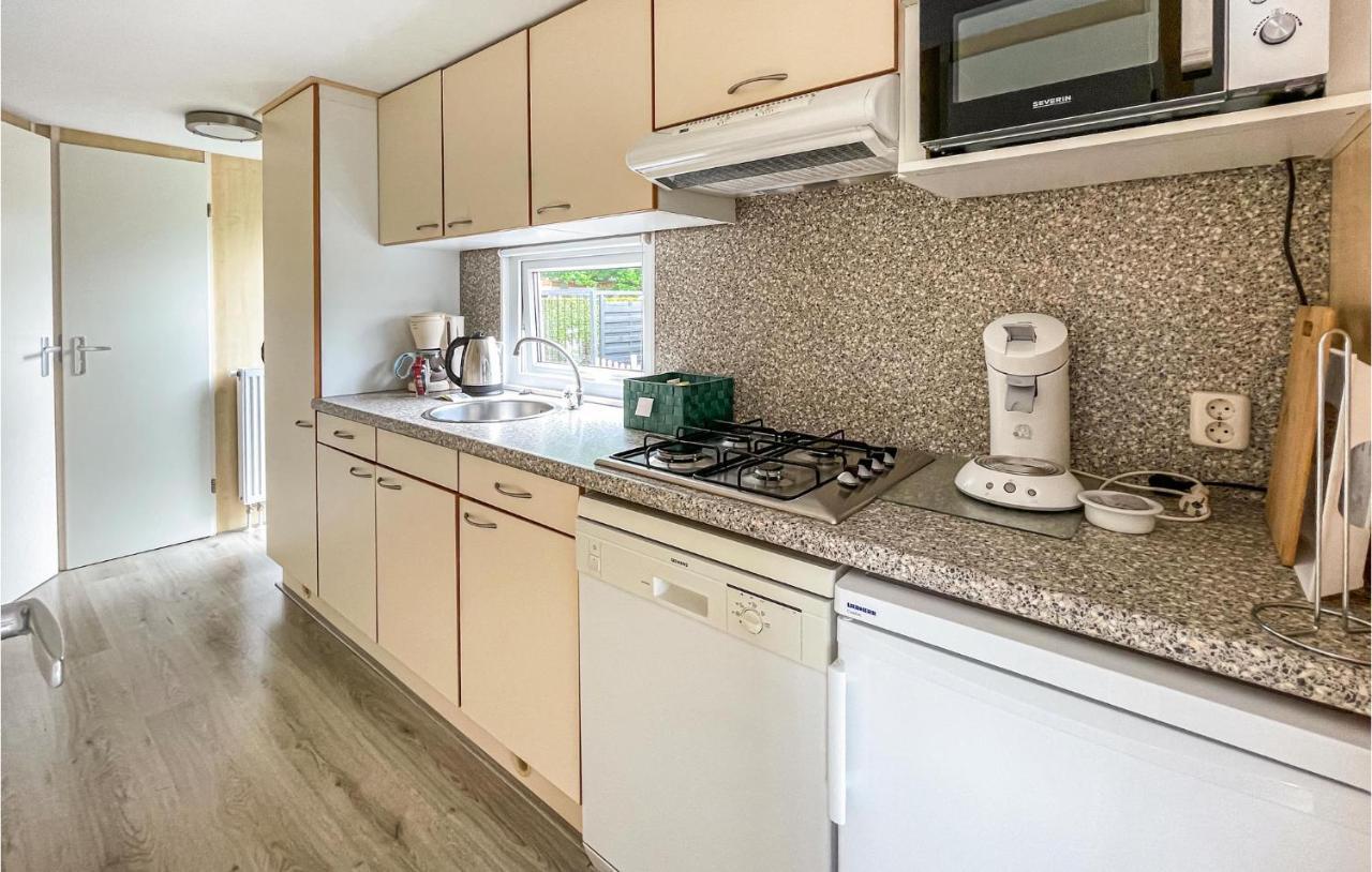 3 Bedroom Stunning Stacaravan In Tzummarum 外观 照片