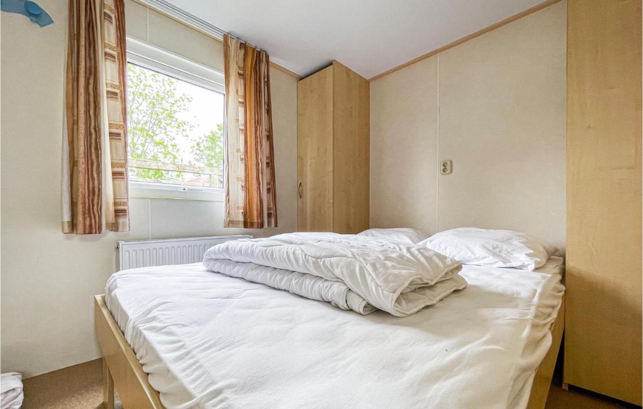 3 Bedroom Stunning Stacaravan In Tzummarum 外观 照片